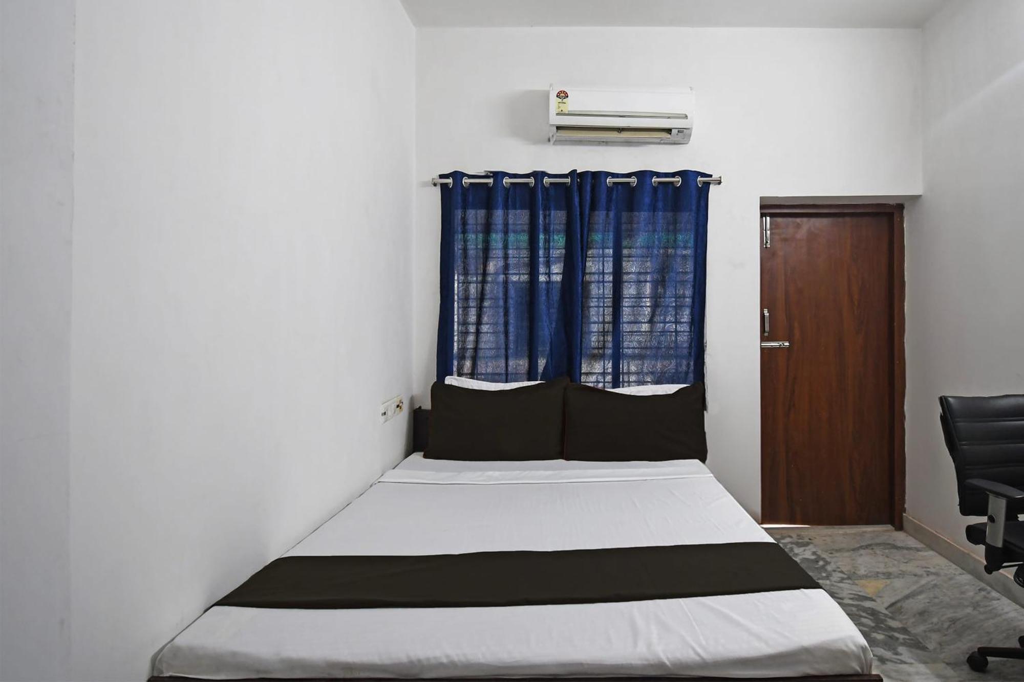 Oyo Hotel Chinar Park Calcutta Extérieur photo