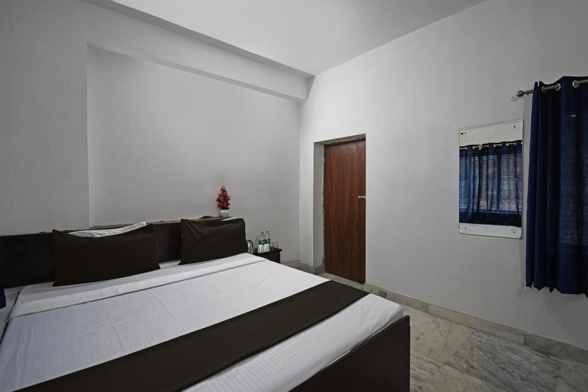Oyo Hotel Chinar Park Calcutta Extérieur photo